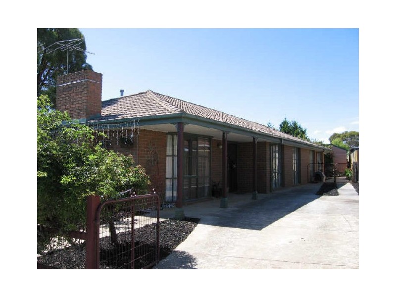 5 Bushlark Drive, Carrum Downs VIC 3201