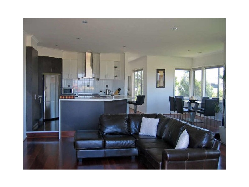 28 Spence Terrace, Sandhurst VIC 3977