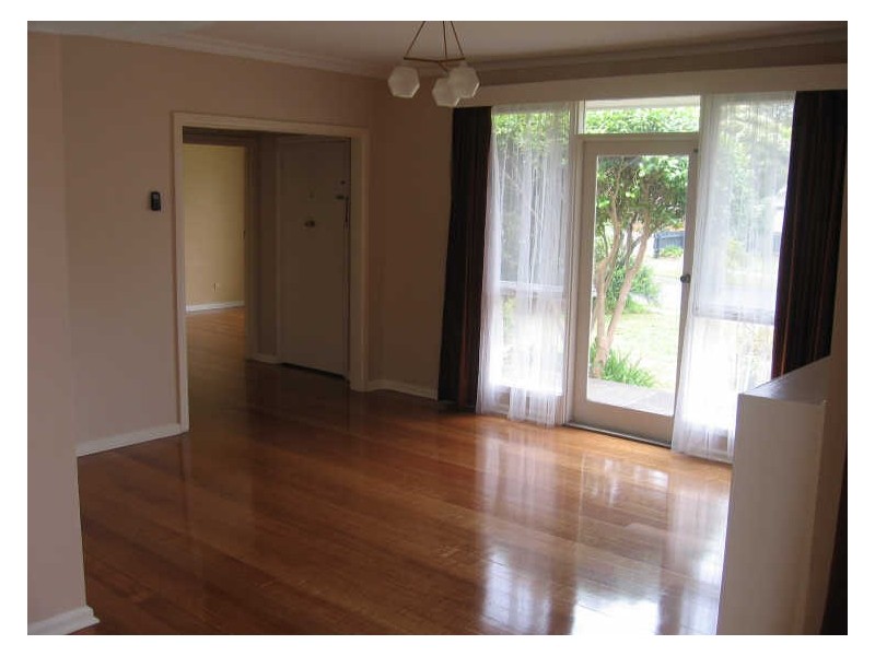 20 Stradbroke Avenue, Frankston South VIC 3199