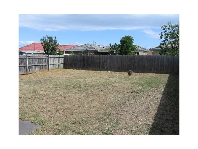 69 Greenwood Drive, Carrum Downs VIC 3201