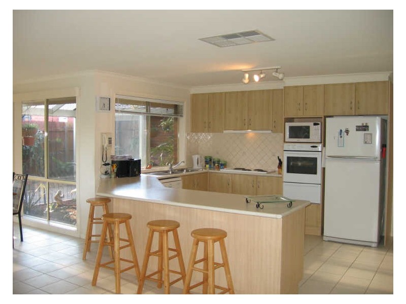 27 Banjo Boulevard, Carrum Downs VIC 3201