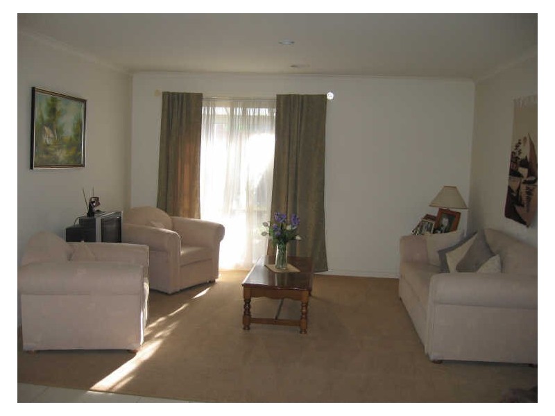 27 Banjo Boulevard, Carrum Downs VIC 3201