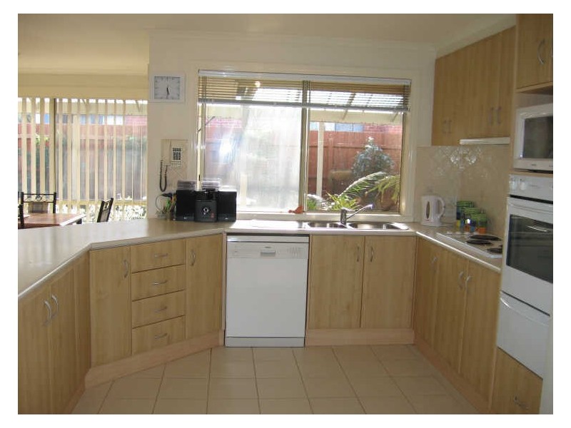 27 Banjo Boulevard, Carrum Downs VIC 3201