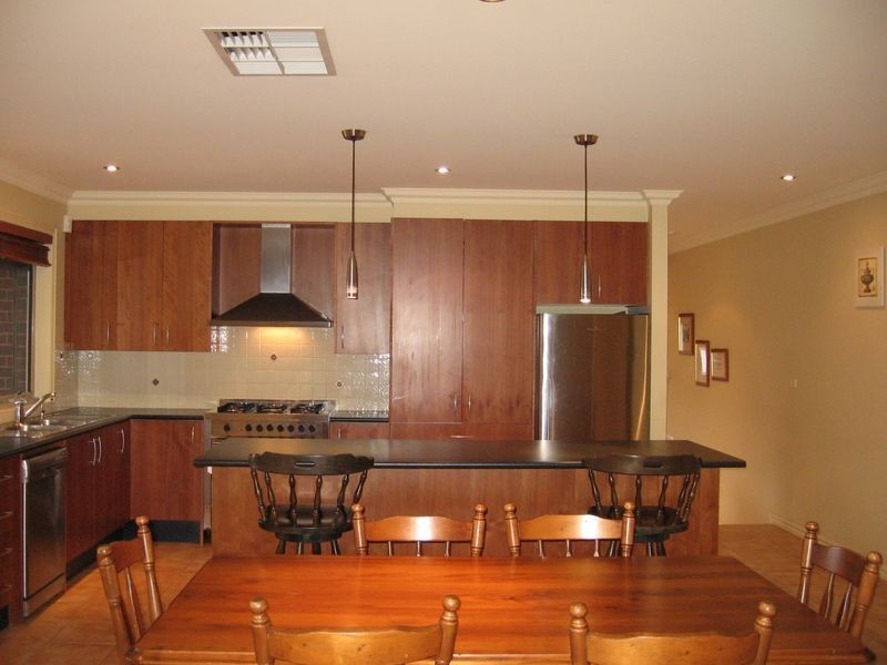 19 Whiting Court, Skye VIC 3977