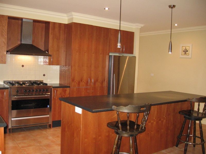 19 Whiting Court, Skye VIC 3977