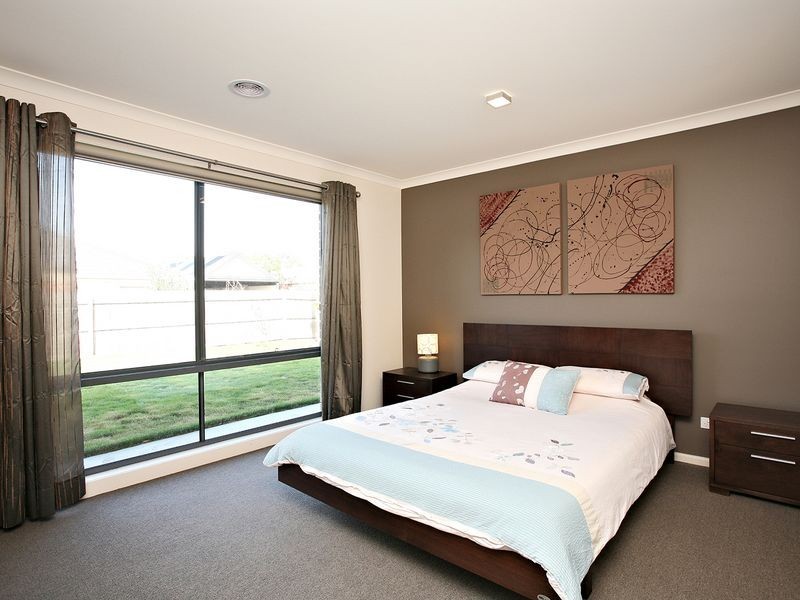 2 Barcoo Court, Carrum Downs VIC 3201