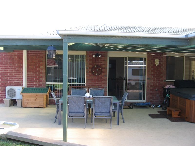 5 Wisteria Court, Skye VIC 3977