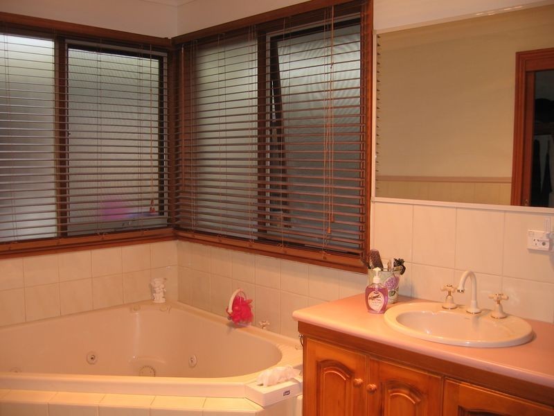 14 Streeton Court, Skye VIC 3977