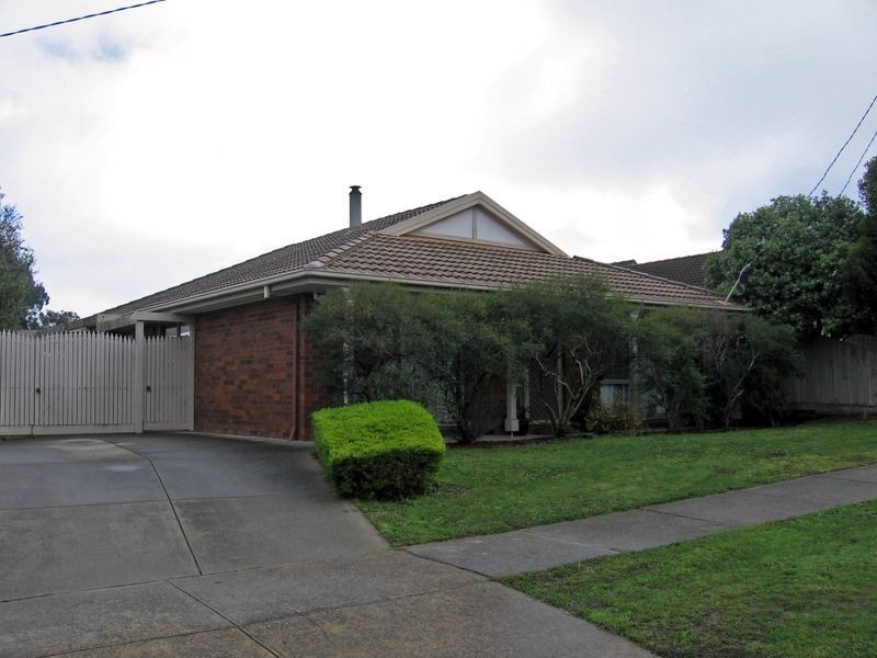 21 Paras Drive, Carrum Downs VIC 3201