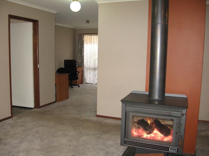 21 Paras Drive, Carrum Downs VIC 3201