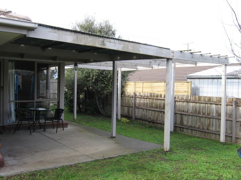 21 Paras Drive, Carrum Downs VIC 3201