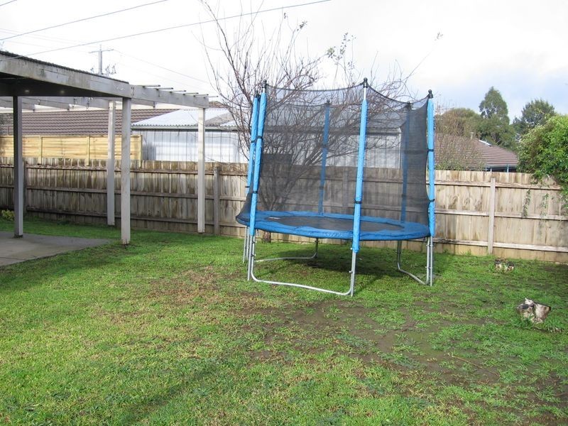 21 Paras Drive, Carrum Downs VIC 3201