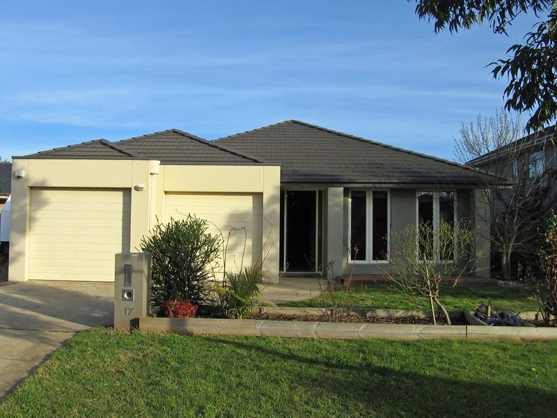 17 Kingsford Smith Court, Sandhurst VIC 3977