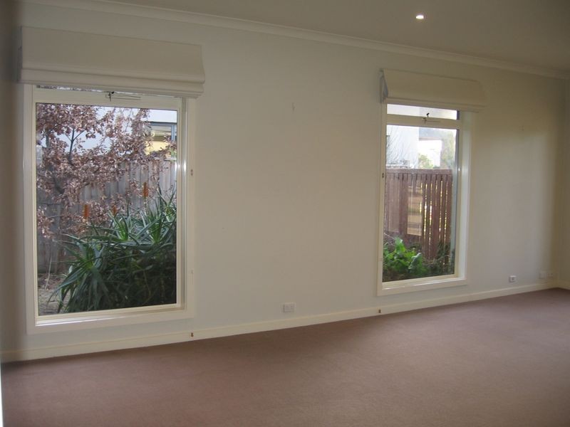 17 Kingsford Smith Court, Sandhurst VIC 3977