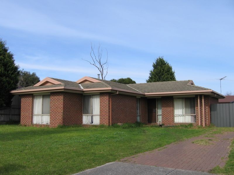 8 Mowbray Court, Carrum Downs VIC 3201