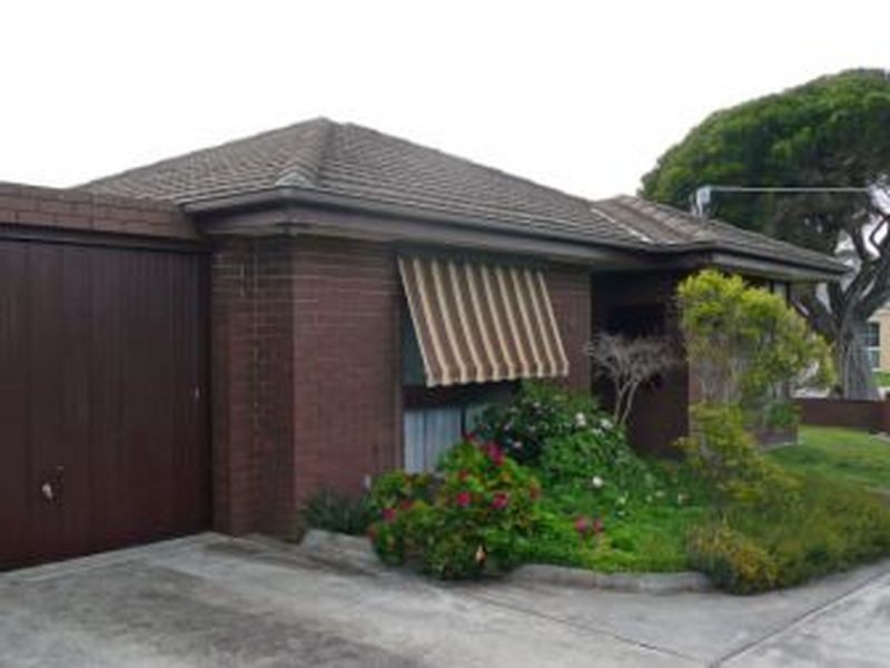 1/23 Embankment Grove, Chelsea VIC 3196