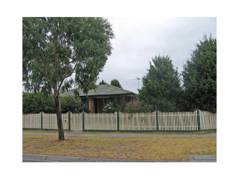 42 Herbert Road, Carrum Downs VIC 3201