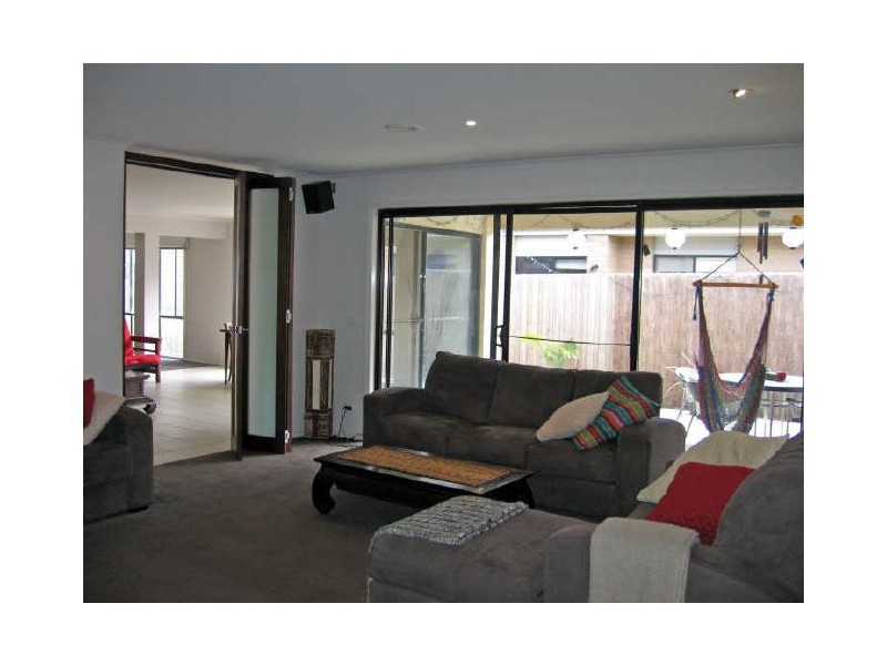 33 Balinga Drive, Skye VIC 3977