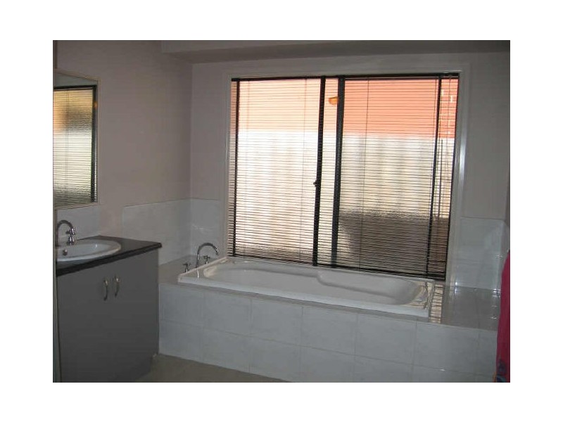 33 Balinga Drive, Skye VIC 3977