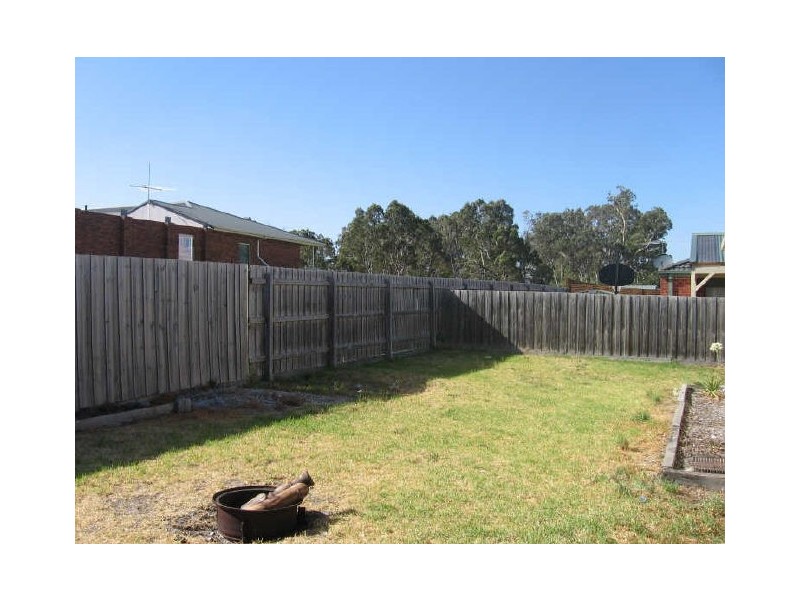 90 Oberon Drive, Carrum Downs VIC 3201