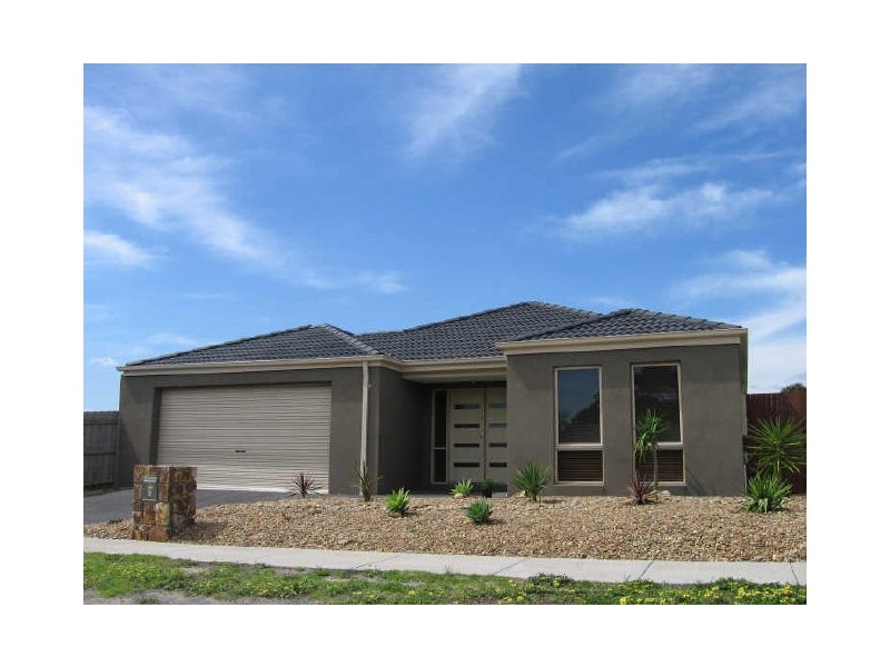 2 Ella Paige Place, Carrum Downs VIC 3201