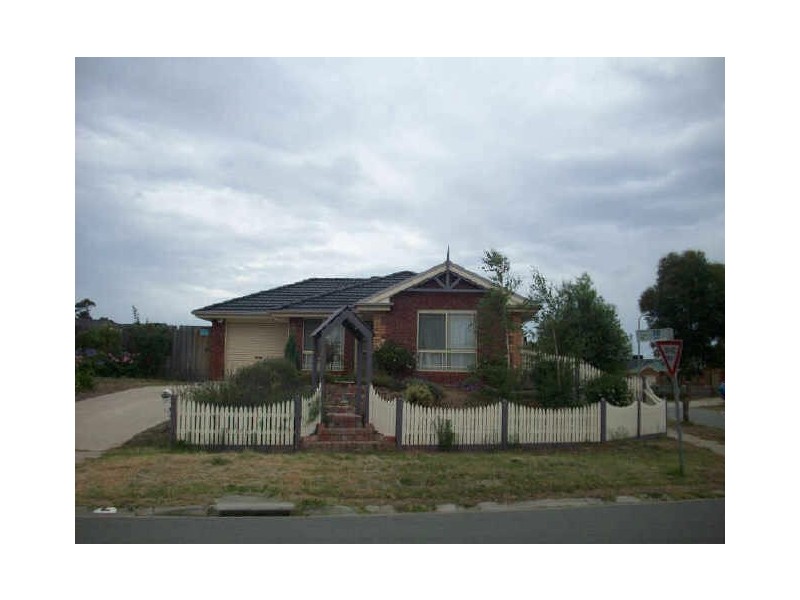 2 Pip Street, Skye VIC 3977