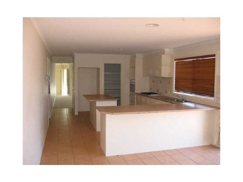 50 Chardonnay Drive, Skye VIC 3977