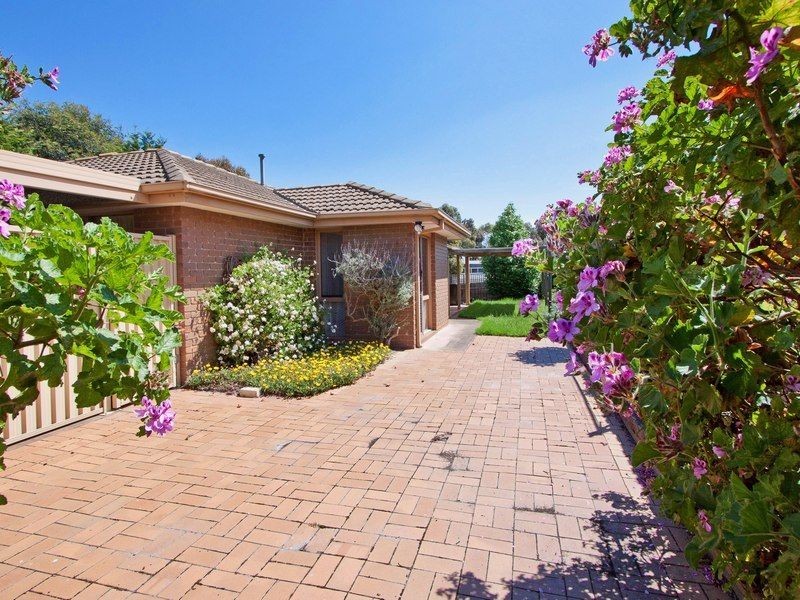 1 Carrington Crescent, Carrum Downs VIC 3201