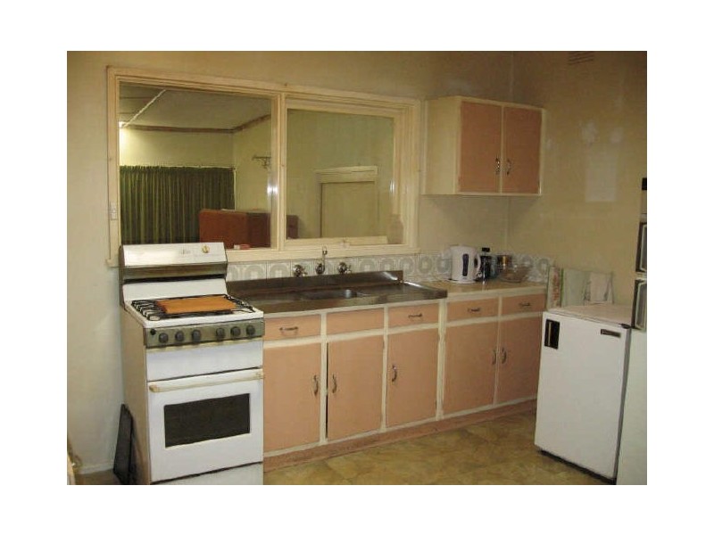 16 Galway Street, Seaford VIC 3198