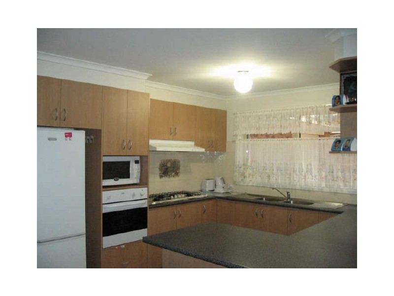 84 Oberon Drive, Carrum Downs VIC 3201