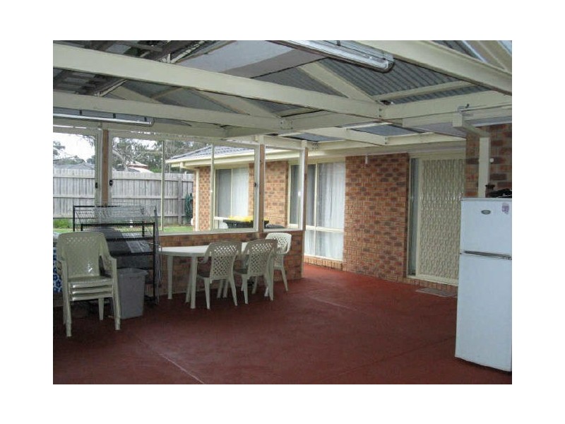 84 Oberon Drive, Carrum Downs VIC 3201