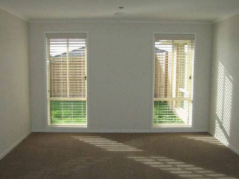 9 Golden Way, Skye VIC 3977