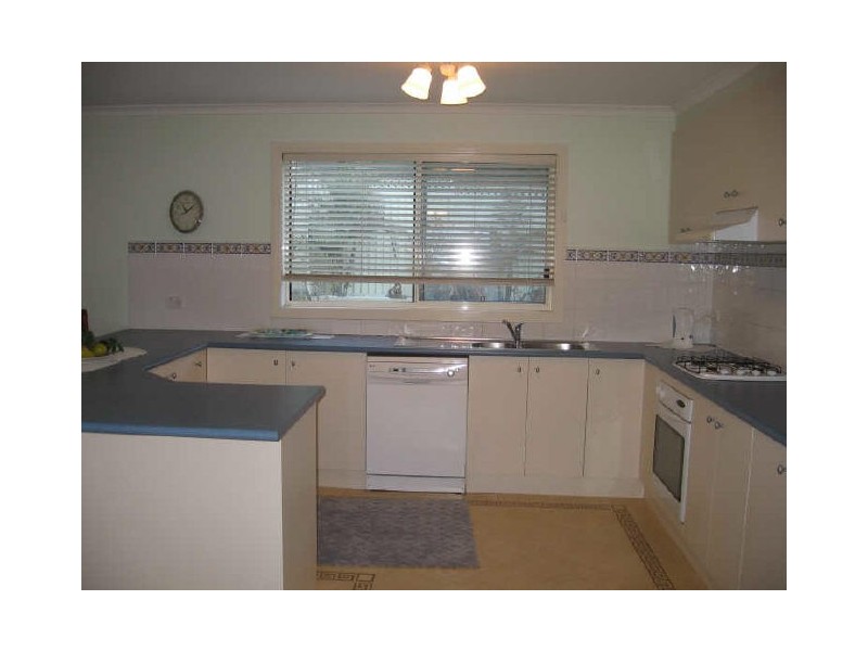 2 Overall Drive, Skye VIC 3977