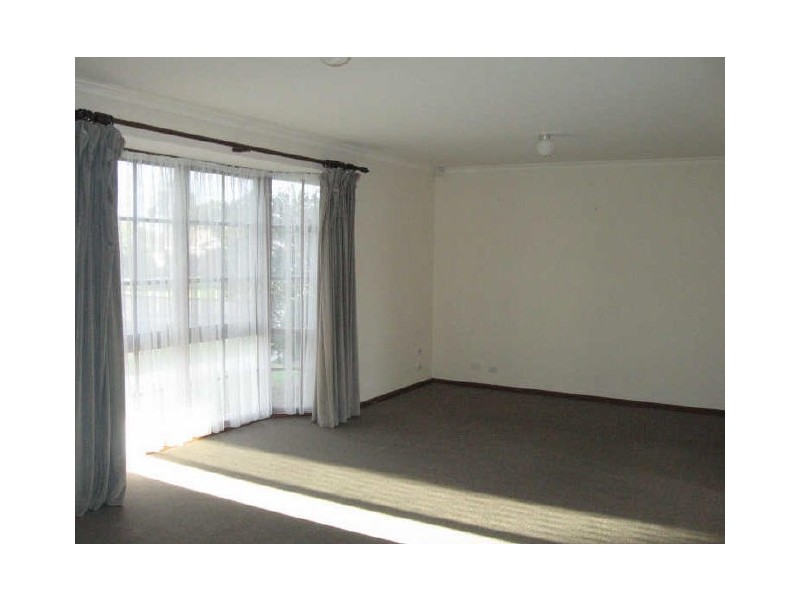 17 Quarrion Drive, Carrum Downs VIC 3201