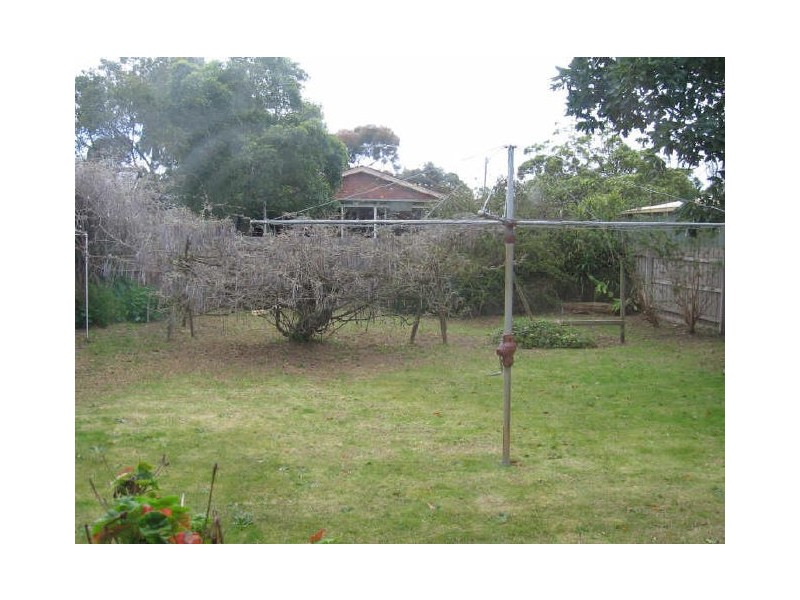 20 Stradbroke Avenue, Frankston South VIC 3199