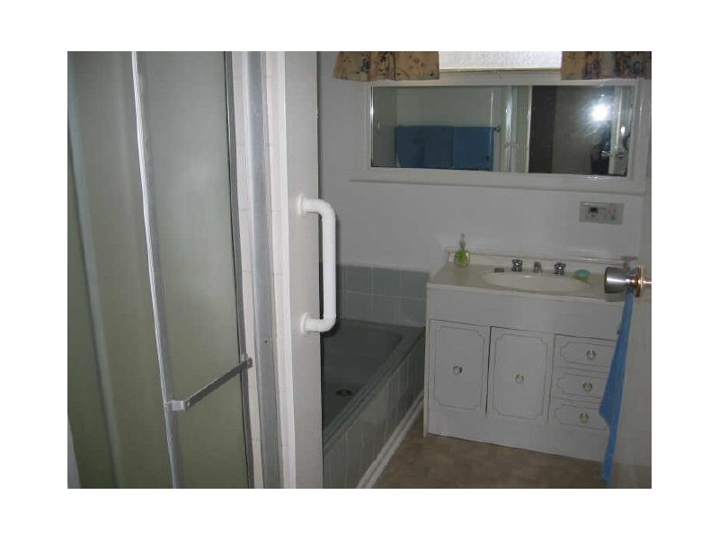 20 Stradbroke Avenue, Frankston South VIC 3199