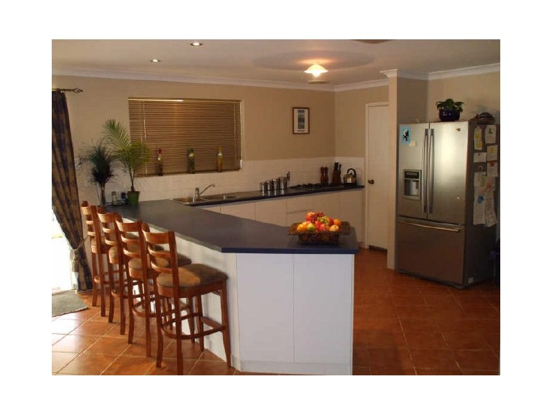 14 Georgia Way, Success WA 6164