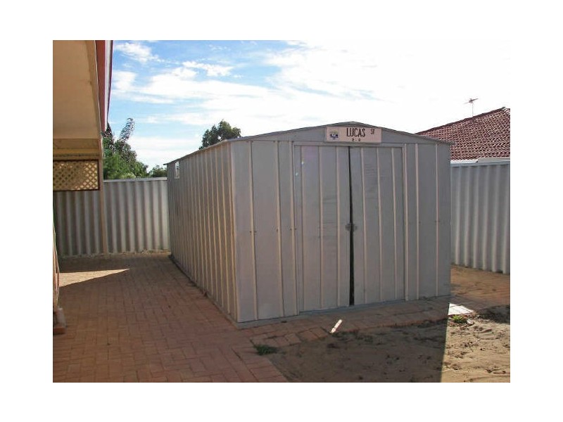 5 Gilling Place, Orelia WA 6167