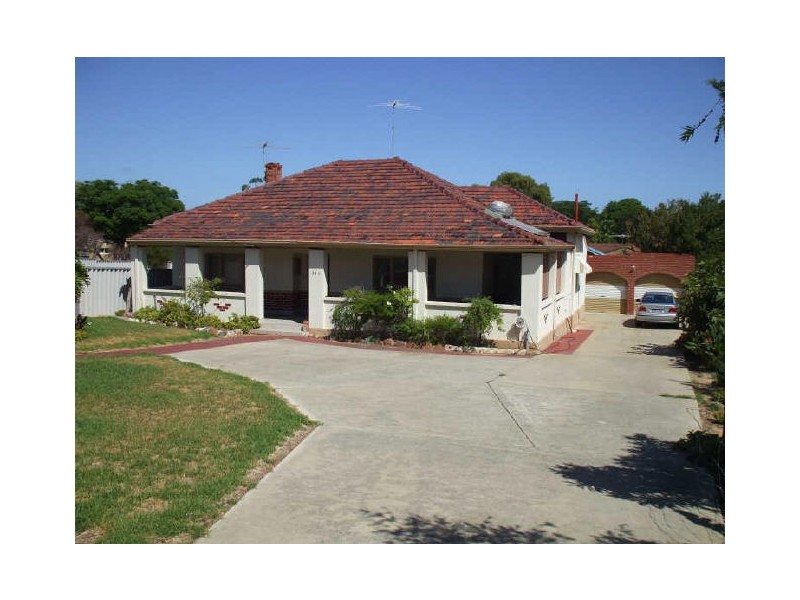 393 Carrington Street, Hamilton Hill WA 6163