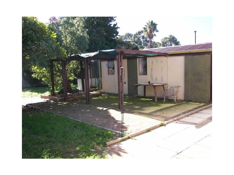 82 Forrest Road, Hamilton Hill WA 6163