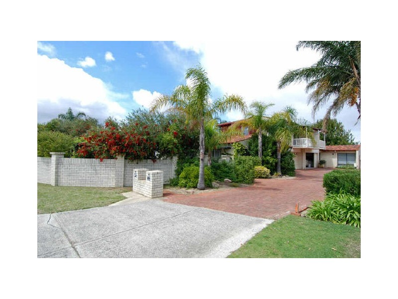 4 Mottley Street, Attadale WA 6156