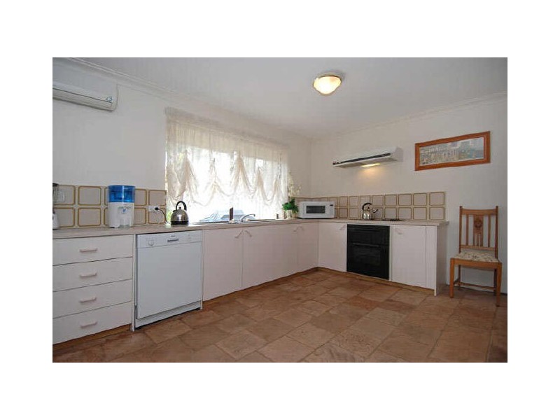 4 Mottley Street, Attadale WA 6156