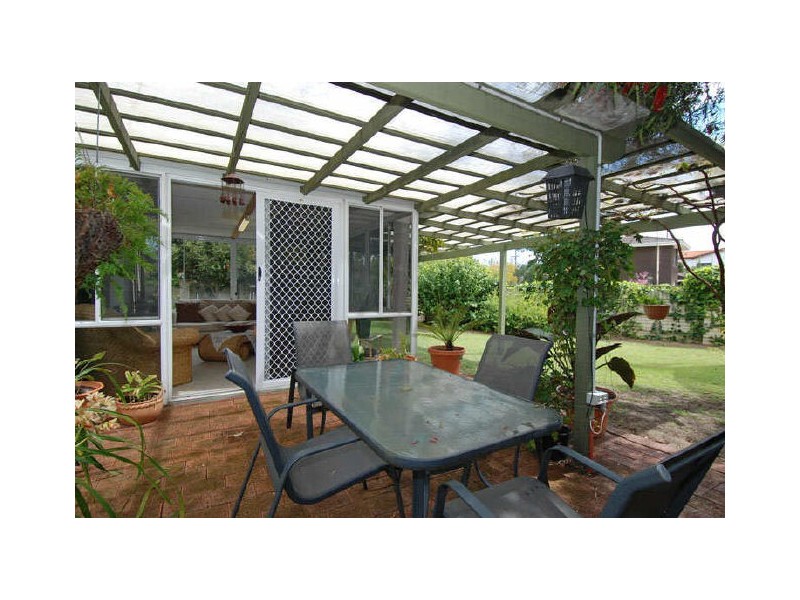 4 Mottley Street, Attadale WA 6156