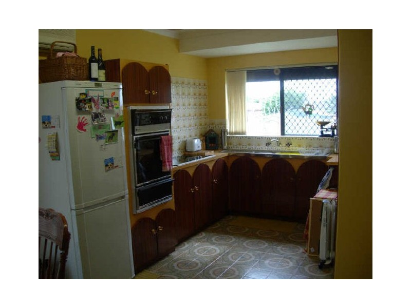 76 Winterfold Road, Samson WA 6163