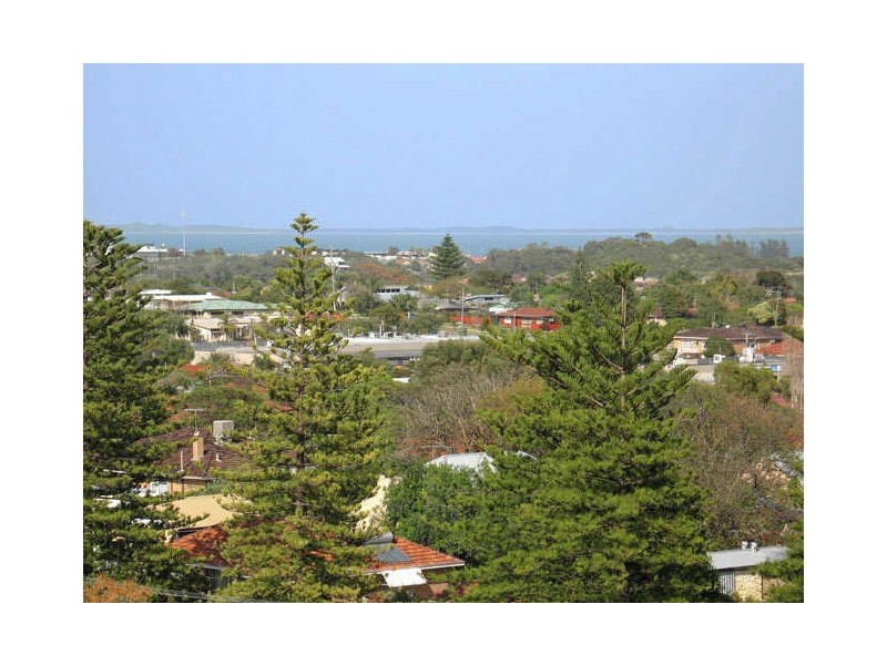 1 Cadd Street, Beaconsfield WA 6162