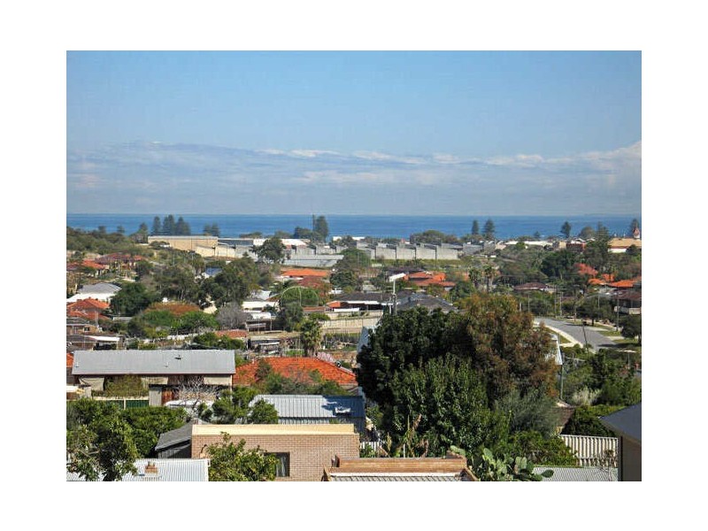 198A Clontarf Road, Hamilton Hill WA 6163