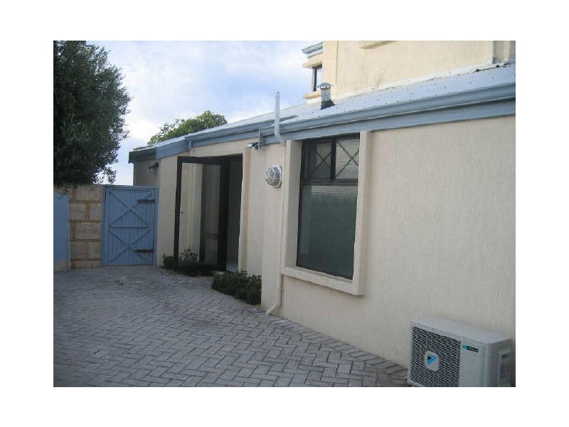 3 Mayor Road, Coogee WA 6166