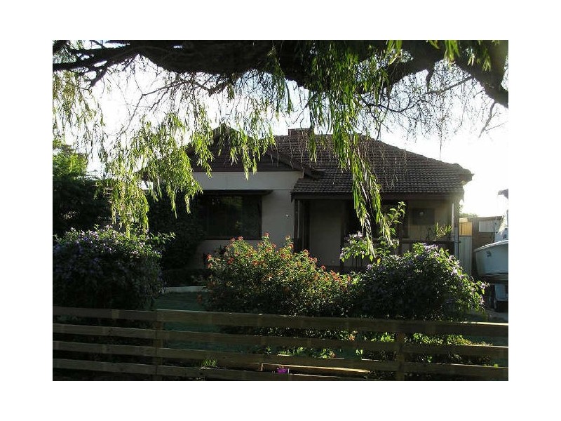 14 Cummins Street, Willagee WA 6156