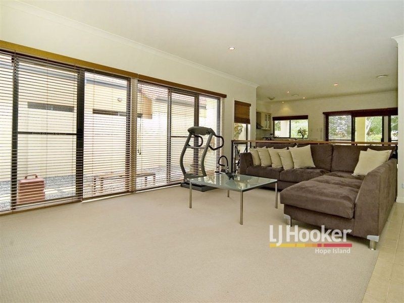 Hope Island QLD 4212