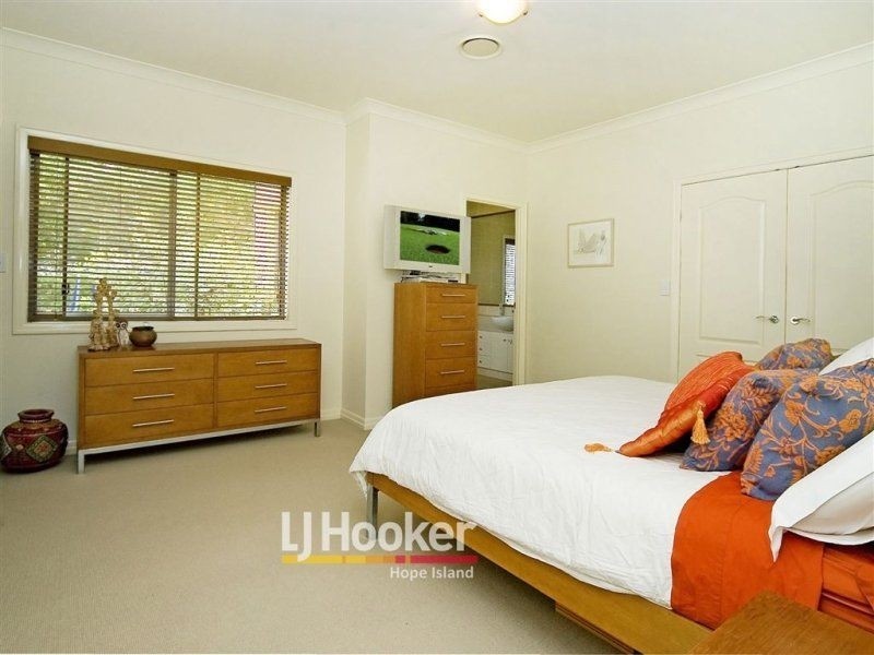 Hope Island QLD 4212